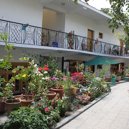 מלון לה Travellers House מראה חיצוני תמונה